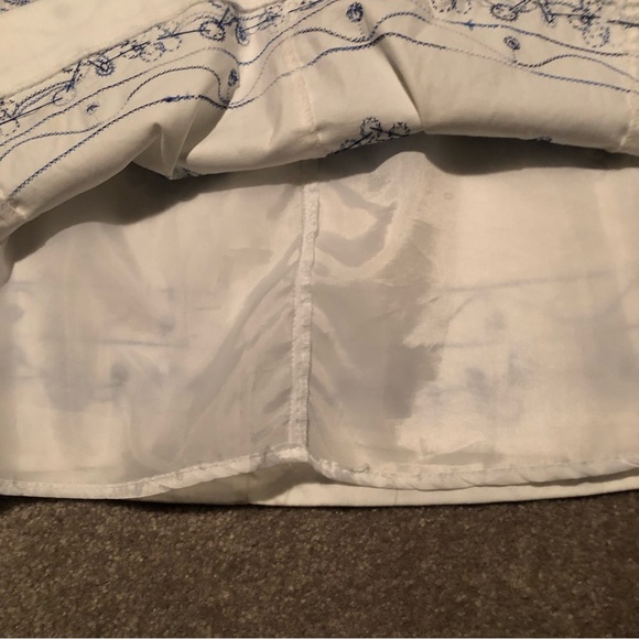 Togo Size 14 White Aline Skirt w Blue Cross Stitch Embroidered Floral Pattern - Picture 4 of 8